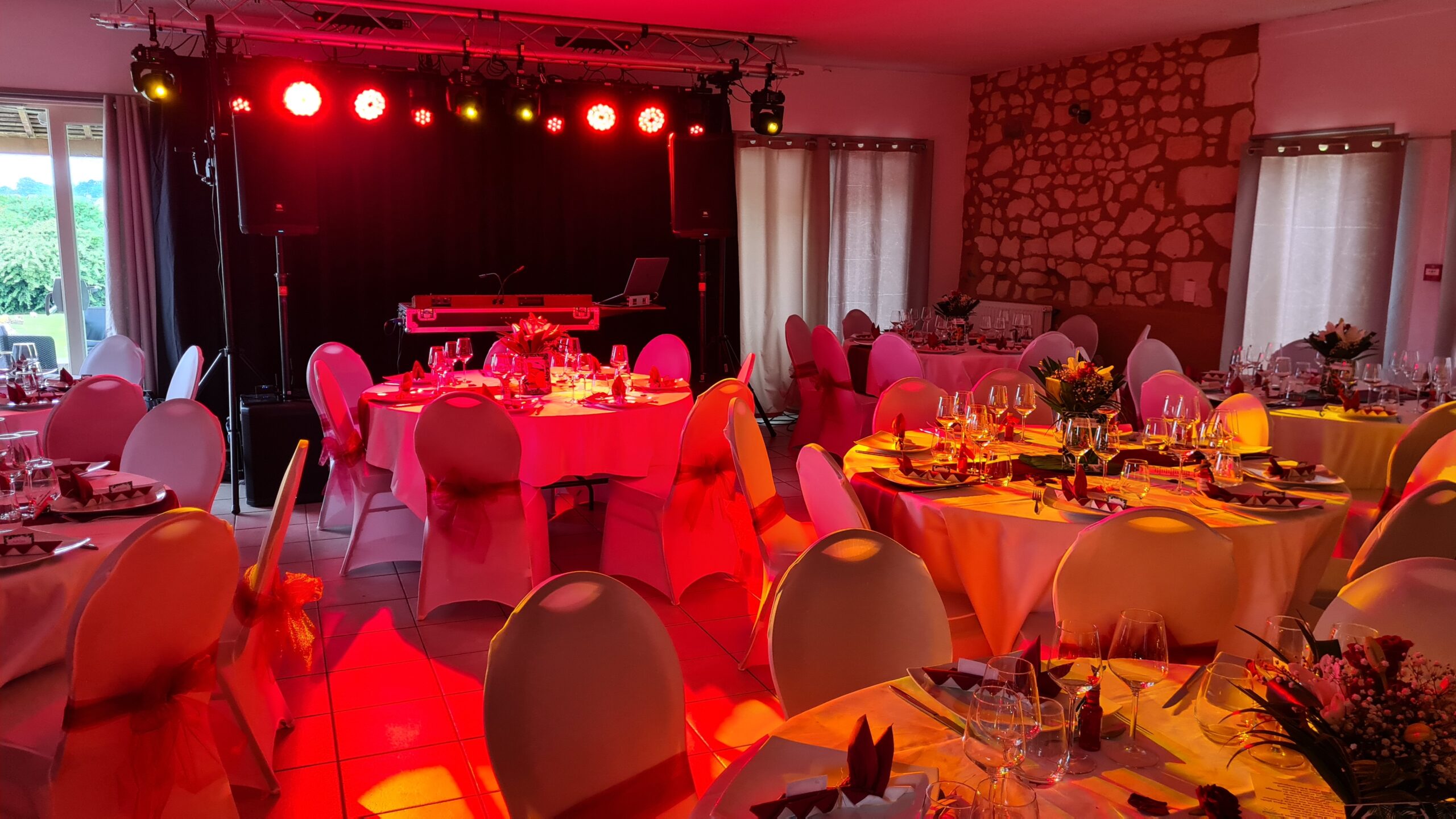 mariage de Pauline et Julien le 27 juillet 2024 au Logis de Poellier à Baugé en Anjou